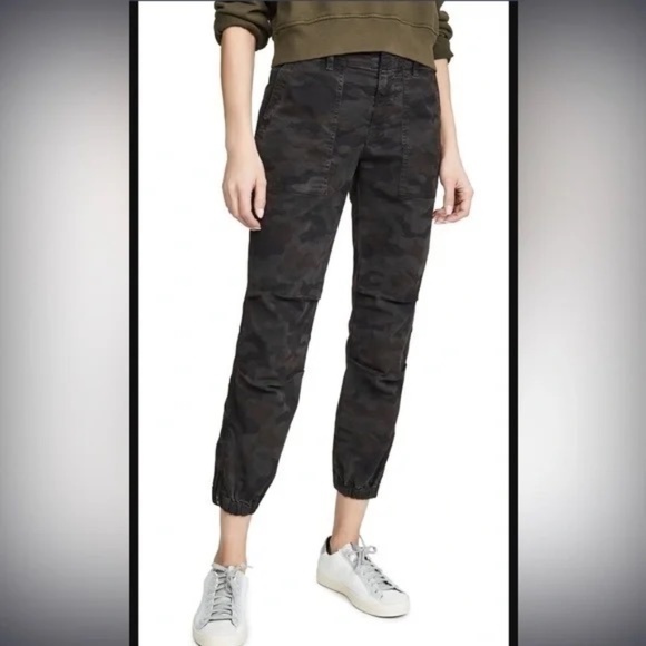 Nili Lotan Jenna Utility Pants‎ Size 4 Camo Fatigue Cargo Style Distressed Hem - Picture 1 of 9